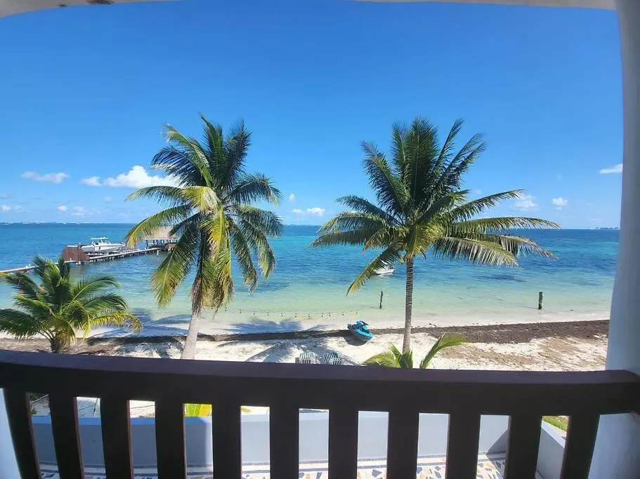 2 Rooms Apartment With Private Beach In Puerto Juarez Cancún