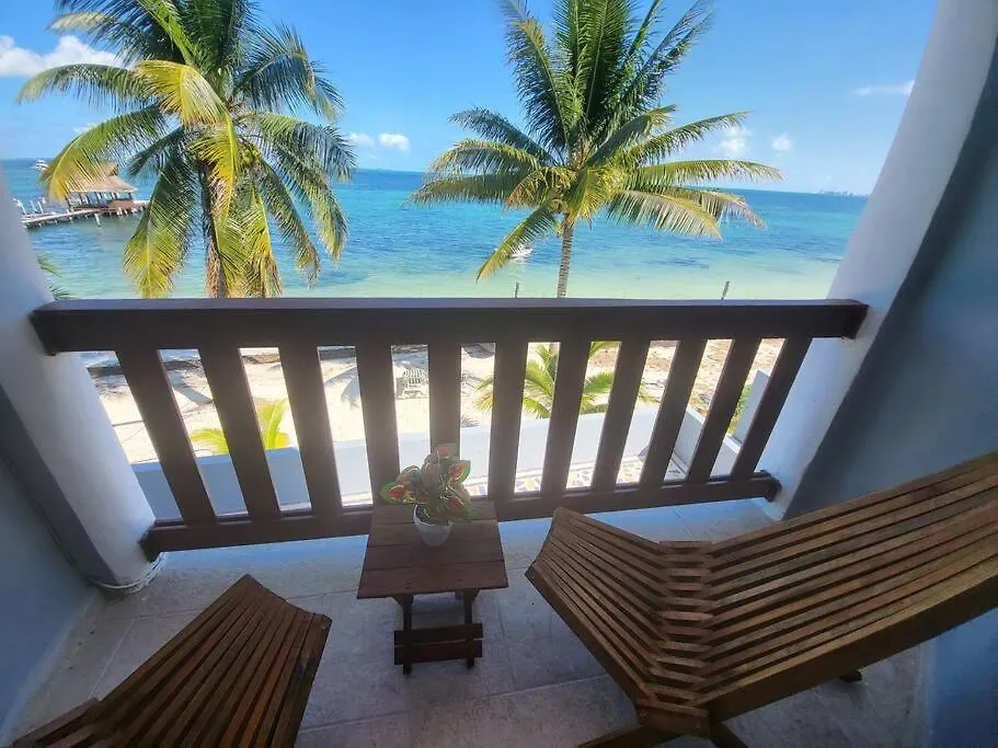 2 Rooms Apartment With Private Beach In Puerto Juarez Cancún